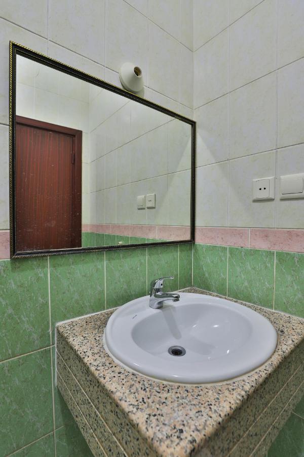 Oyo 396 Alam Al Sala Al Kobra Towers Hotel Jeddah Eksteriør billede